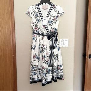 Gal meets glam size 2 floral dress